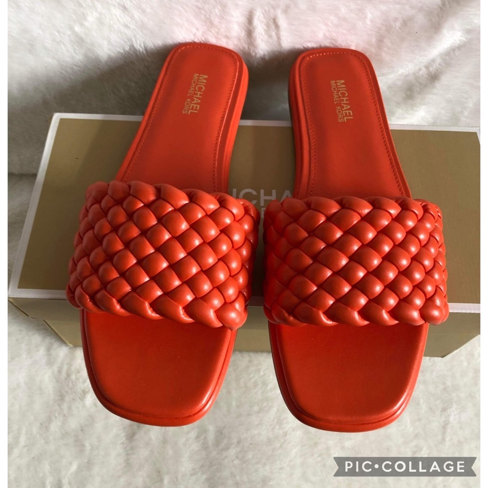 ❤️SALE❤️✨🆕✨Brand New Michael Kors Amelia Flat Sandals